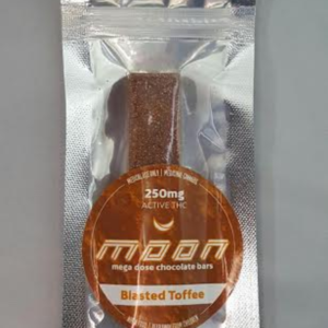 Blasted Toffee Moon Mega Dose | Moon Chocolate Bar 250 mg THC